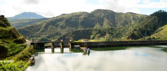 Embalse Salvajina2